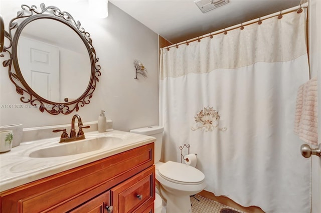 7355 NW 18th St Unit 106, Margate, FL 33063 - full bath featuring toilet, vanity, tile patterned flooring, and a shower with shower curtain