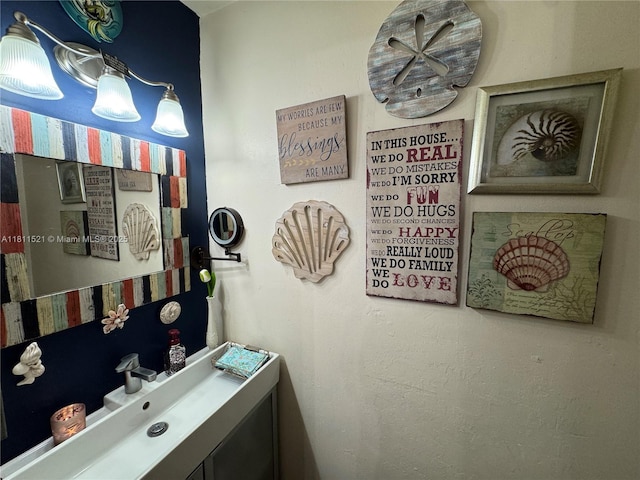 10428 NW 3rd St, Pembroke Pines, FL 33026 - bathroom with vanity