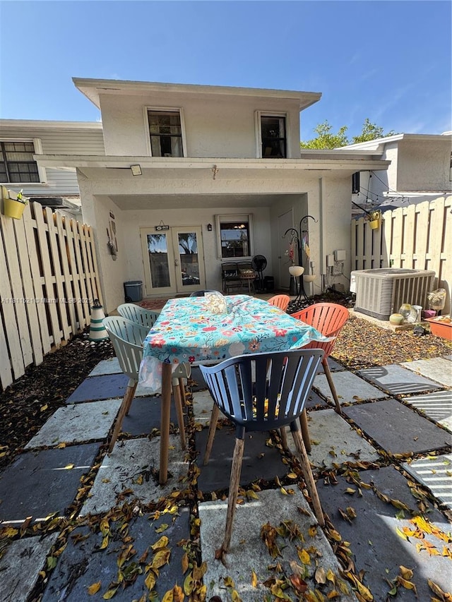 10428 NW 3rd St, Pembroke Pines, FL 33026 - view of patio / terrace featuring outdoor dining space