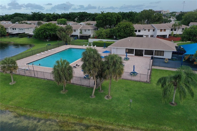 10428 NW 3rd St, Pembroke Pines, FL 33026 - view of swimming pool with a residential view