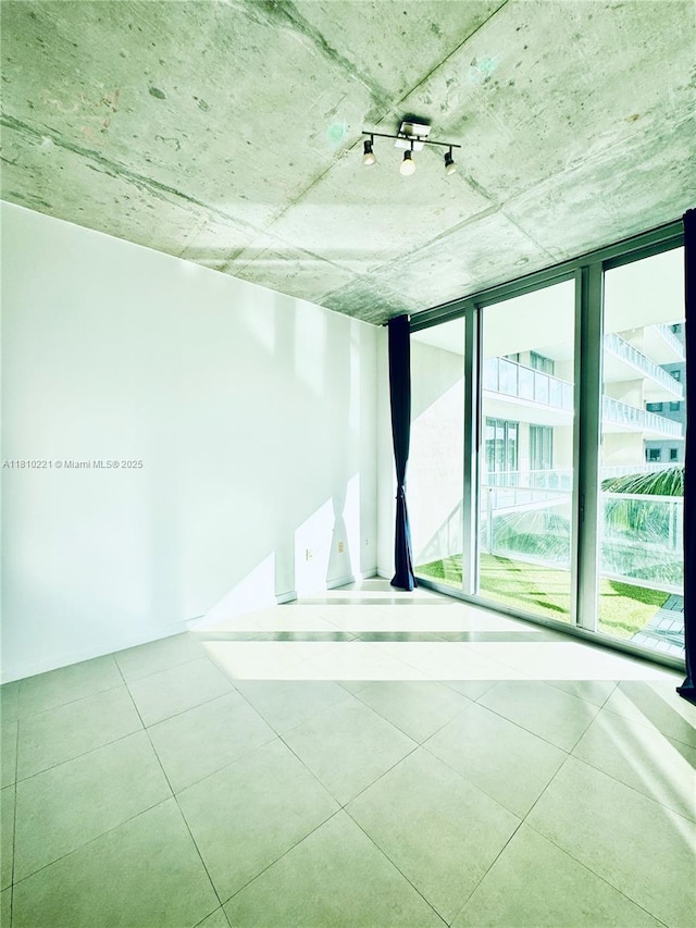3470 E Coast Ave Unit H1006, Miami, FL 33137 - view of tiled empty room