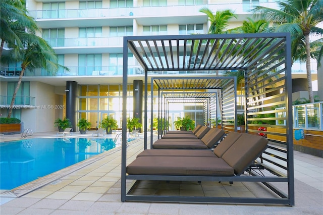 3470 E Coast Ave Unit H1006, Miami, FL 33137 - community pool with a patio