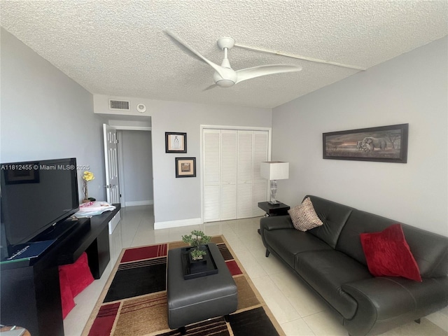 4330 Hillcrest Dr Unit 619, Hollywood, FL 33021 - living area with ceiling fan and a textured ceiling