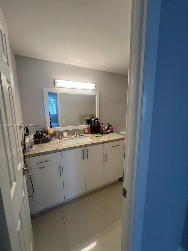 4330 Hillcrest Dr Unit 619, Hollywood, FL 33021 - bathroom featuring tile patterned floors and vanity