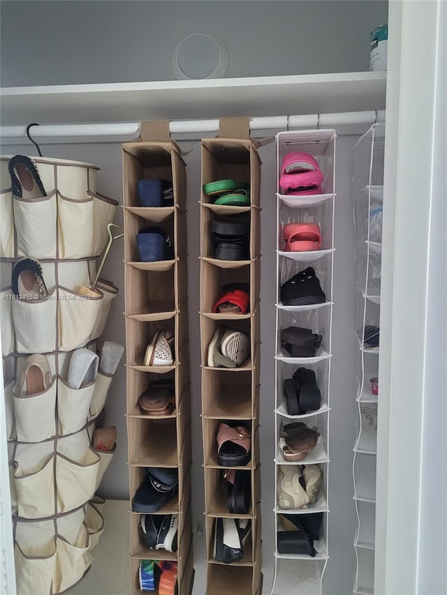 4330 Hillcrest Dr Unit 619, Hollywood, FL 33021 - view of closet