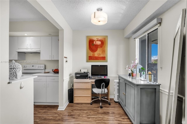 801 SW 138th Ave Unit 404E, Pembroke Pines, FL 33027 - office space featuring wood finished floors, a textured ceiling, and baseboards