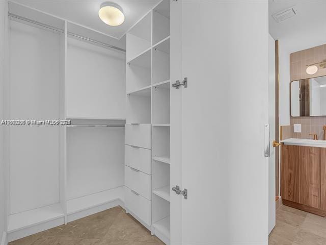 4100 Salzedo St Unit 901, Coral Gables, FL 33146 - view of walk in closet