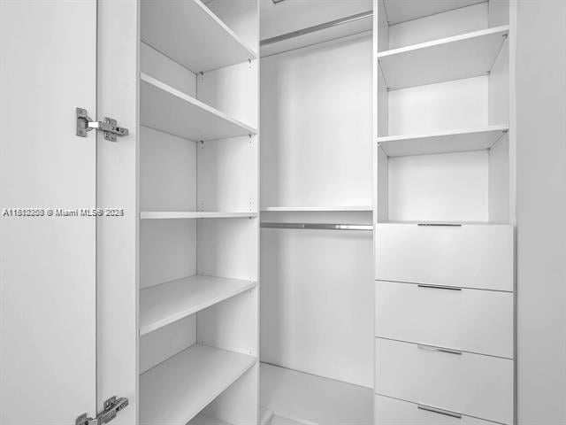 4100 Salzedo St Unit 901, Coral Gables, FL 33146 - view of walk in closet