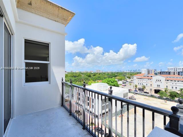 4100 Salzedo St Unit 901, Coral Gables, FL 33146 - balcony featuring a view of city