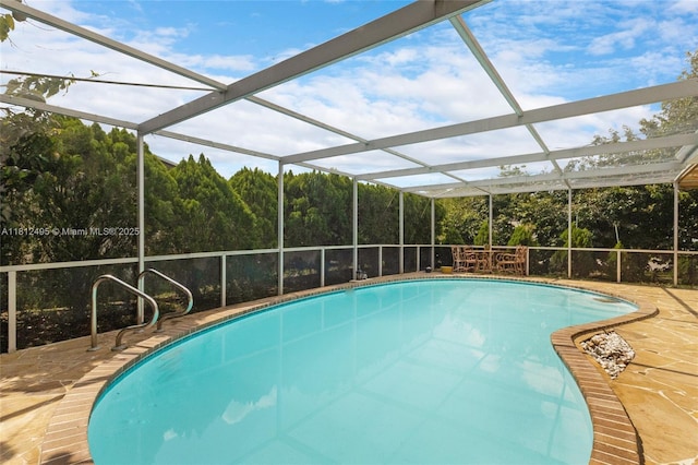 10421 NW 21st St, Pembroke Pines, FL 33026 - outdoor pool featuring glass enclosure