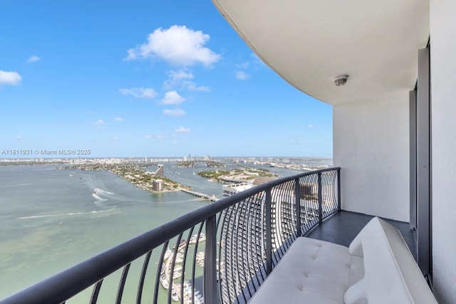 1750 N Bayshore Dr Unit 4801, Miami, FL 33132 - balcony featuring a water view