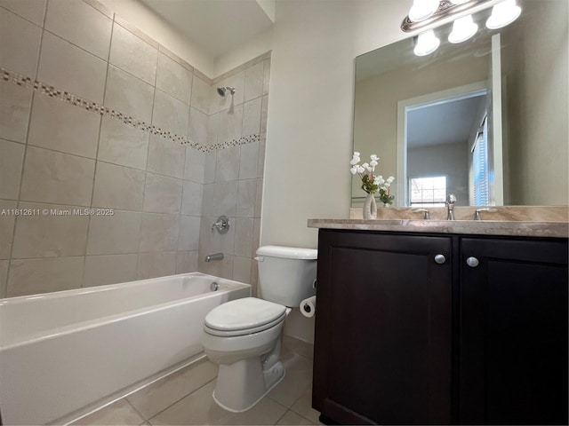 8248 Lost Creek Ln, Delray Beach, FL 33446 - full bath featuring toilet, tub / shower combination, vanity, and tile patterned floors