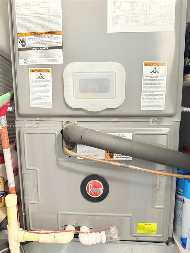 7661 NW 107th Ave Unit 303, Doral, FL 33178 - detailed view of heating unit