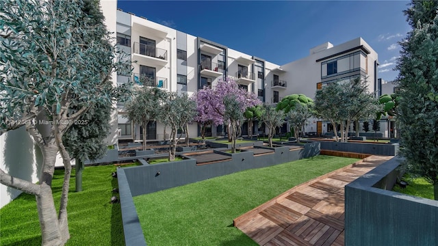475 SE 1st St Unit 808-B, Pompano Beach, FL 33060 - view of home's community featuring a lawn