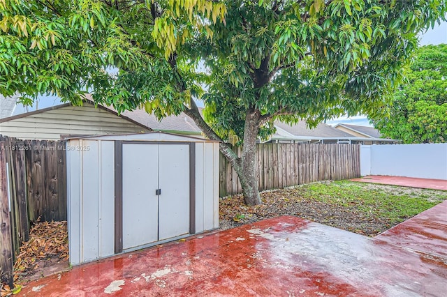 20316 NW 32nd Path, Miami Gardens, FL 33056 - view of shed with a fenced backyard