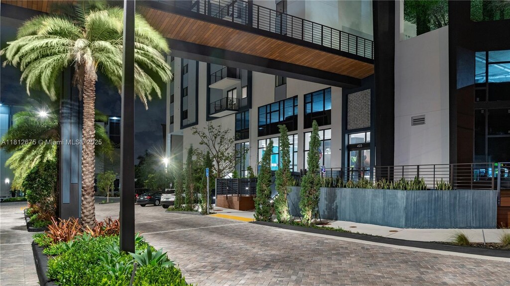 425 SE 1st St Unit 809-A, Pompano Beach, FL 33060 - exterior space