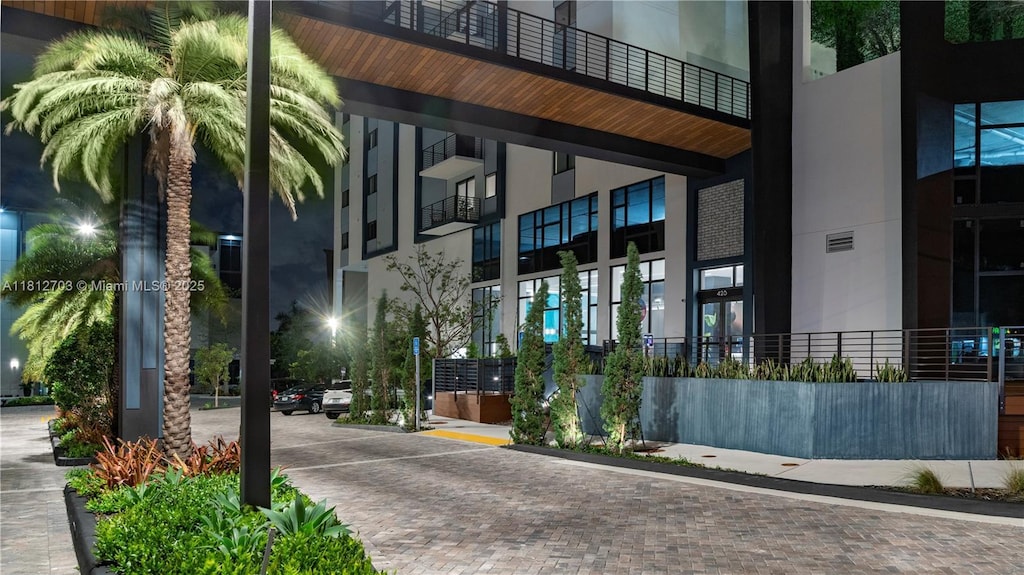 425 SE 1st St Unit 406-A, Pompano Beach, FL 33060 - exterior space with mail area