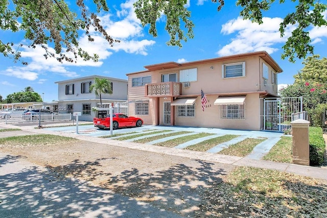 911 E 9th Pl, Hialeah, FL 33010 - view of front of home featuring stucco siding