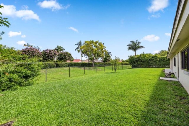 20141 NW 8th St, Pembroke Pines, FL 33029 - view of yard