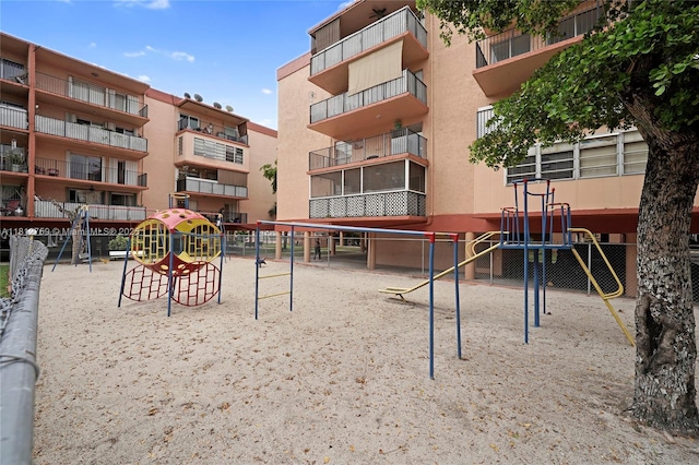 1950 W 56th St Unit 2311B, Hialeah, FL 33012 - photo 24