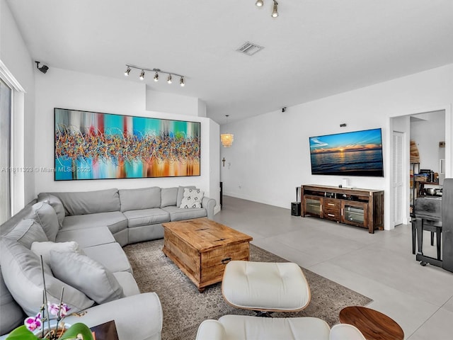 13381 SW 151st Ter, Miami, FL 33186 - living area featuring track lighting