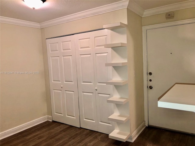 17255 SW 95th Ave Unit D-349, Palmetto Bay, FL 33157 - entrance foyer with dark wood-type flooring, ornamental molding, and baseboards