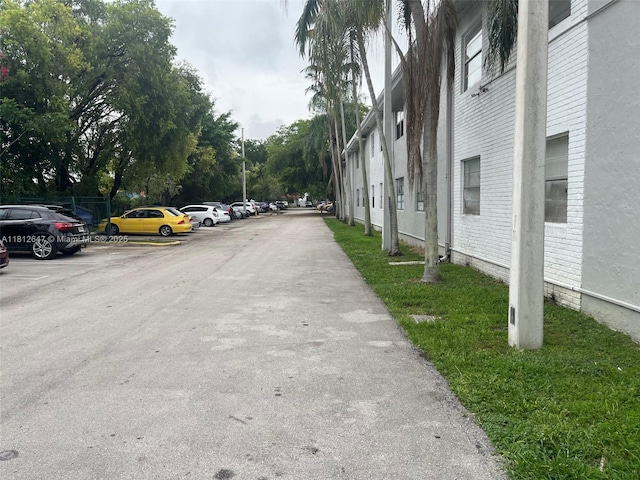 17255 SW 95th Ave Unit D-349, Palmetto Bay, FL 33157 - view of asphalt road