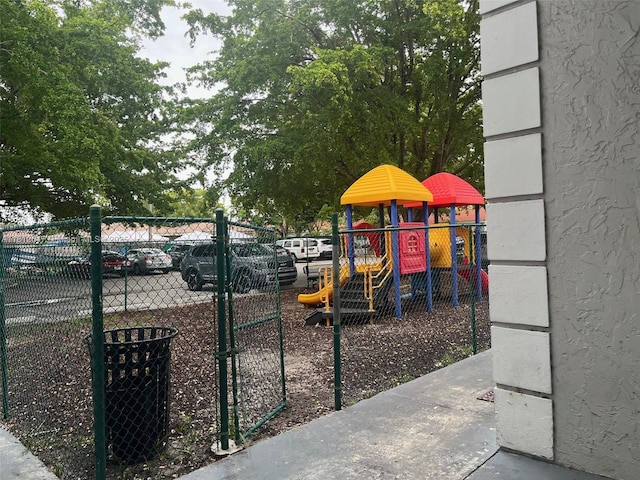 17255 SW 95th Ave Unit D-349, Palmetto Bay, FL 33157 - view of community playground