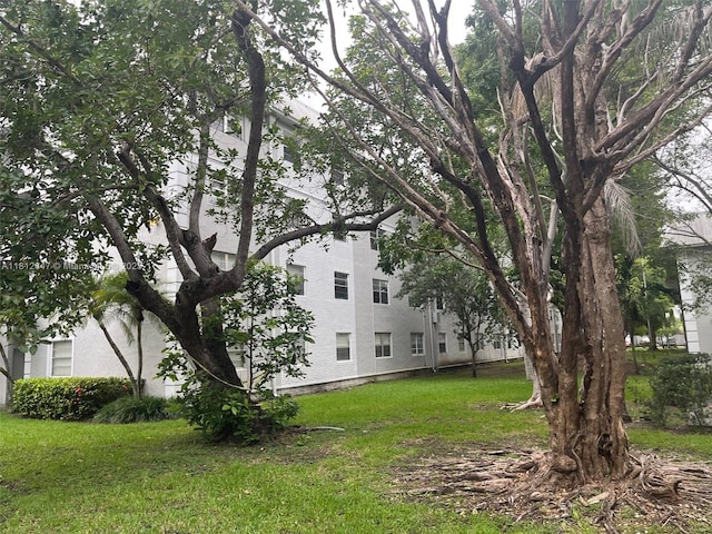 17255 SW 95th Ave Unit D-349, Palmetto Bay, FL 33157 - view of grassy yard