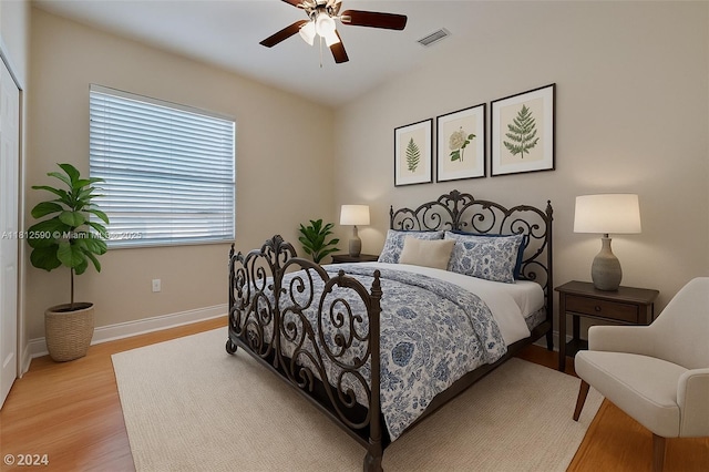 2046 SE 18th St, Homestead, FL 33035 - bedroom featuring light wood-type flooring, baseboards, and ceiling fan