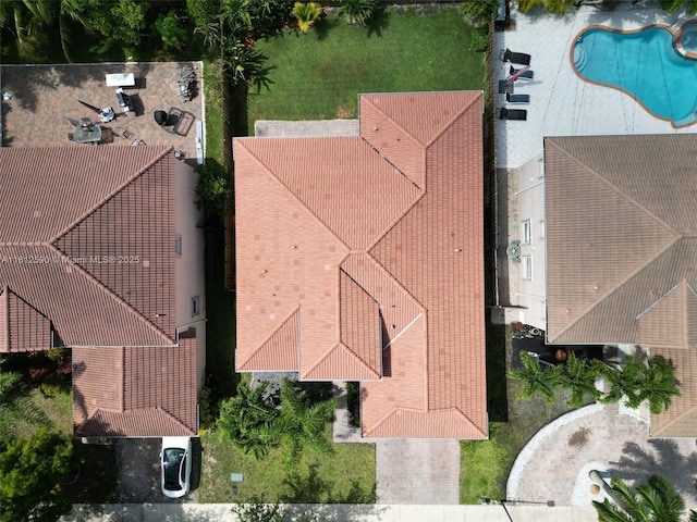 2046 SE 18th St, Homestead, FL 33035 - view from above of property featuring a pool area