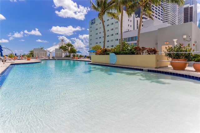 253 NE 2nd St Unit 3108, Miami, FL 33132 - view of community pool
