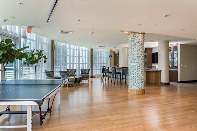 253 NE 2nd St Unit 3108, Miami, FL 33132 - rec room with light wood finished floors