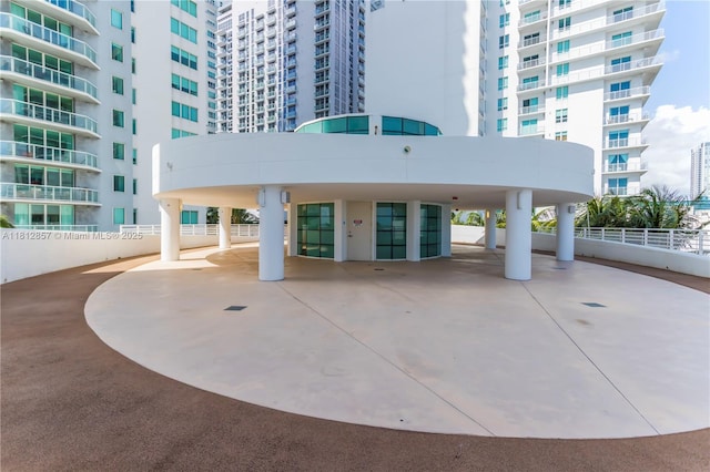 253 NE 2nd St Unit 3108, Miami, FL 33132 - view of apartment building / complex