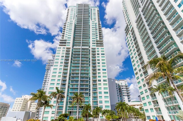 253 NE 2nd St Unit 3108, Miami, FL 33132 - view of building exterior featuring a view of city