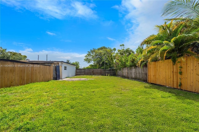 504 SW 5th Ave, Hallandale Beach, FL 33009 - view of yard