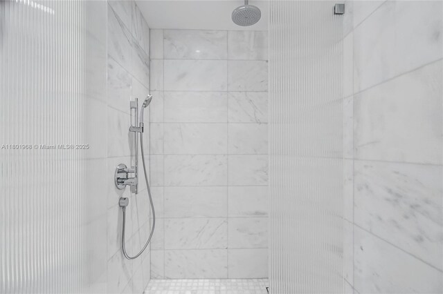 500 Alton Rd Unit 1603, Miami Beach, FL 33139 - full bath with a tile shower