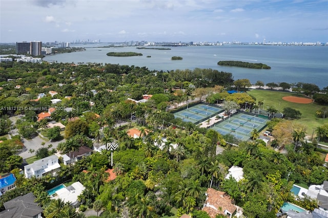 621 NE 55th St, Miami, FL 33137 - aerial view of property and surrounding area with a large body of water