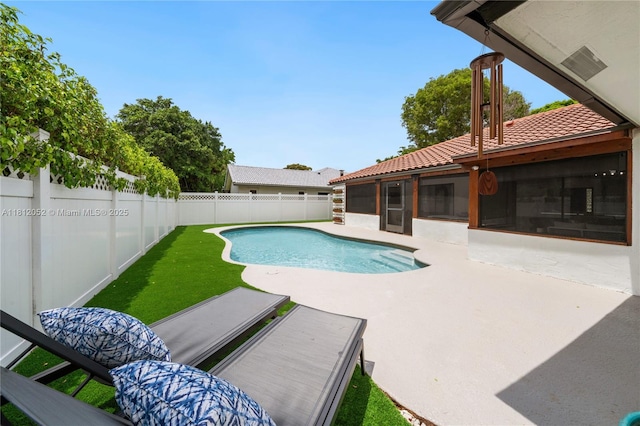 4029 NW 72nd Ave, Coral Springs, FL 33065 - view of pool with a patio area and a fenced backyard