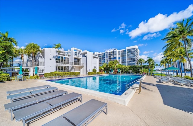 800 Parkview Dr Unit 729, Hallandale Beach, FL 33009 - community pool featuring a patio