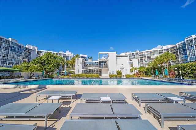 800 Parkview Dr Unit 729, Hallandale Beach, FL 33009 - community pool with a patio