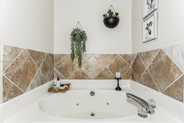3661 Misty, Woods, FL 32571 - bathroom with a jetted tub