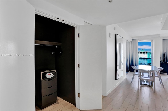 3101 Bayshore Dr Unit 1208, Fort Lauderdale, FL 33304 - corridor featuring light wood-style flooring