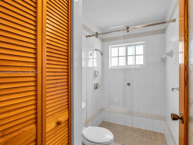 6566 NW 197th Ln, Hialeah, FL 33015 - bathroom featuring toilet and a shower stall