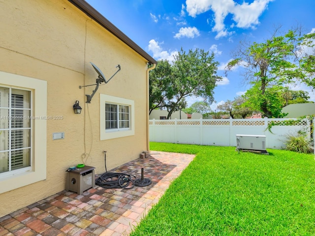 6566 NW 197th Ln, Hialeah, FL 33015 - view of yard with a patio area