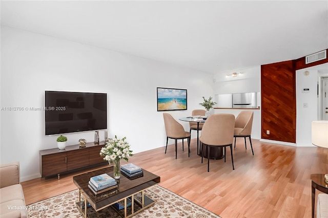 9906 Twin Lakes Dr Unit 7-I, Coral Springs, FL 33071 - living area featuring light wood-style flooring