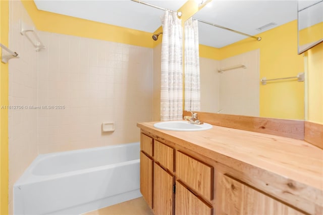 9906 Twin Lakes Dr Unit 7-I, Coral Springs, FL 33071 - bathroom featuring shower / bath combo, vanity, and tile patterned floors