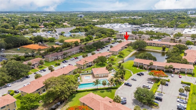 9906 Twin Lakes Dr Unit 7-I, Coral Springs, FL 33071 - aerial view of a pool and a large body of water