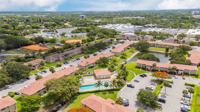 9906 Twin Lakes Dr Unit 7-I, Coral Springs, FL 33071 - bird's eye view of a pool and a large body of water