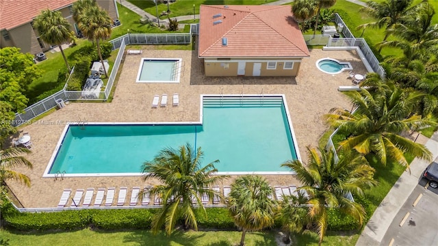 9906 Twin Lakes Dr Unit 7-I, Coral Springs, FL 33071 - view from above of property with a pool